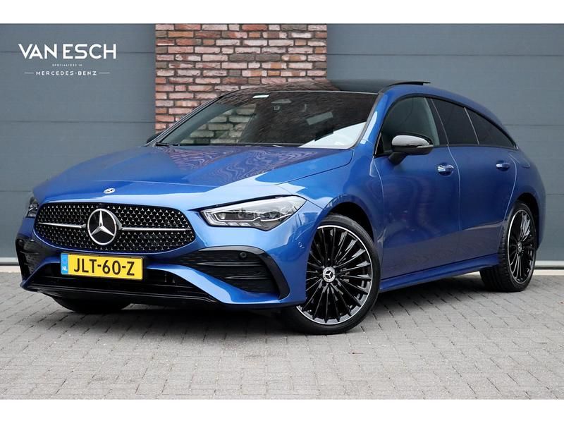 Occasion Mercedes CLA250e Shooting Brake AMG line 218 PK (160 kW) 2024 Blauw Stationwagen