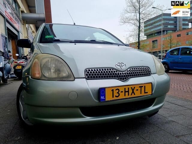 Groen Gebruikt 2002 Toyota Yaris Sol Hatchback | € 1.250 (Goede deal) - Afbeelding 1/4