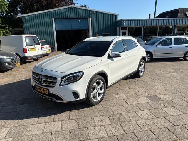 Wit Gebruikt 2019 Mercedes GLA180 Business SUV | € 21.950 (Goede deal) - Afbeelding 1/4