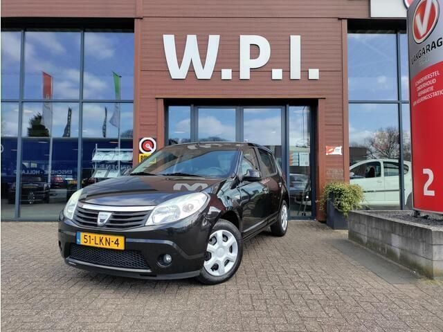Zwart Gebruikt 2010 Dacia Sandero Lauréate Hatchback | € 5.250 (Duur) - Afbeelding 1/4