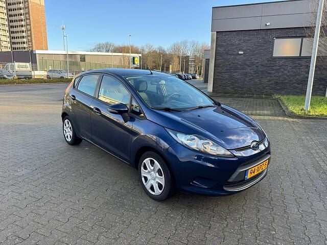 Blauw Gebruikt 2012 Ford Fiesta Hatchback | € 4.250 (Goede deal) - Afbeelding 1/4