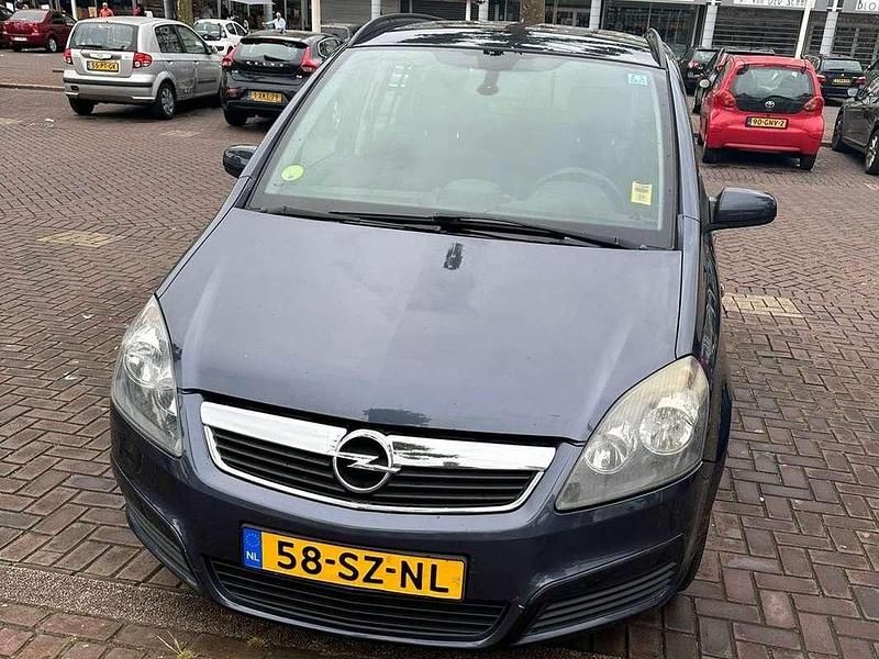 Gebruikt 2006 Opel Zafira Executive MPV | € 1.000 (Iets duurder) - Afbeelding 1/4