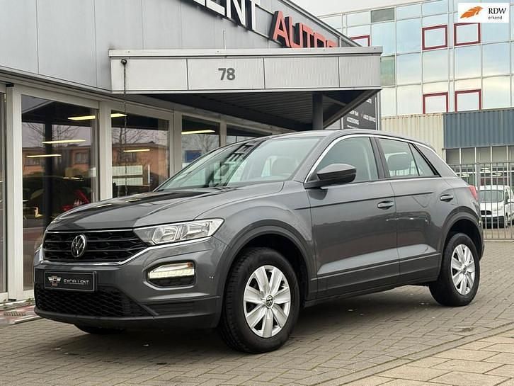 Grijs Occasion 2021 VW T-Roc Style SUV | € 18.950 (Super prijs) - Afbeelding 1/4