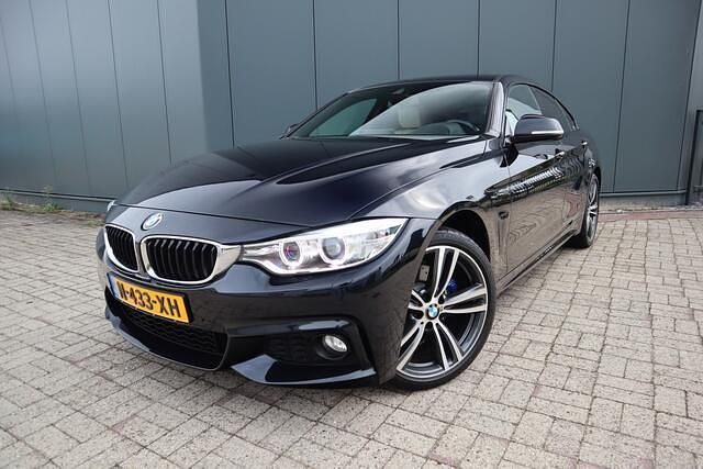 Zwart Gebruikt 2016 BMW 430 Executive Coupé | € 21.750 (Eerlijke prijs) - Afbeelding 1/4