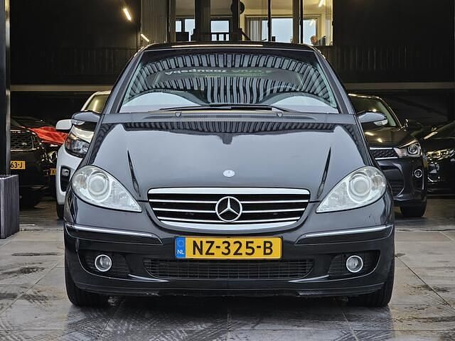 Occasion Mercedes E200 Avantgarde 193 PK (141 kW) 2007 Zwart MPV