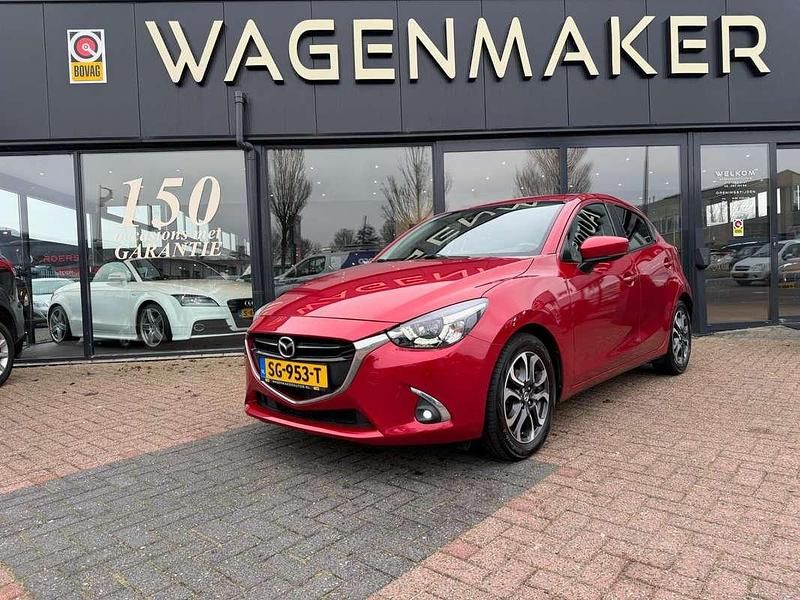 Rood (metallic) Occasion 2018 Mazda 2 Hatchback | € 9.750 (Eerlijke prijs) - Afbeelding 1/4