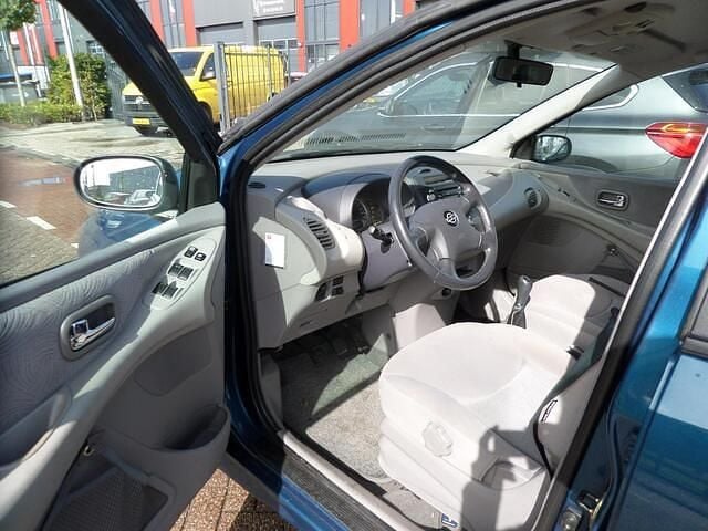 Occasion Nissan Almera Tino 114 PK (83 kW) 2001 Blauw MPV