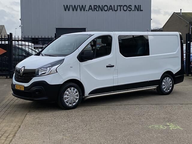 Wit (metallic) Gebruikt 2015 Renault Trafic Komfort MPV | € 9.250 - Afbeelding 1/4