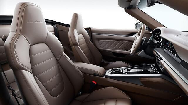 Occasion Porsche 911 Turbo S Cabriolet 649 PK (477 kW) 2024 Groen (metallic) Cabriolet