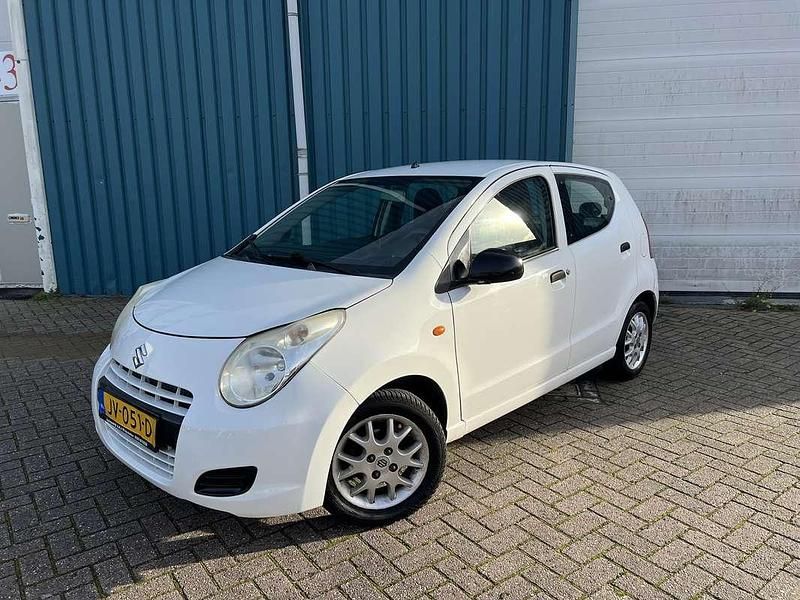 Wit Gebruikt 2012 Suzuki Alto Comfort Hatchback | € 4.600 (Eerlijke prijs) - Afbeelding 1/4