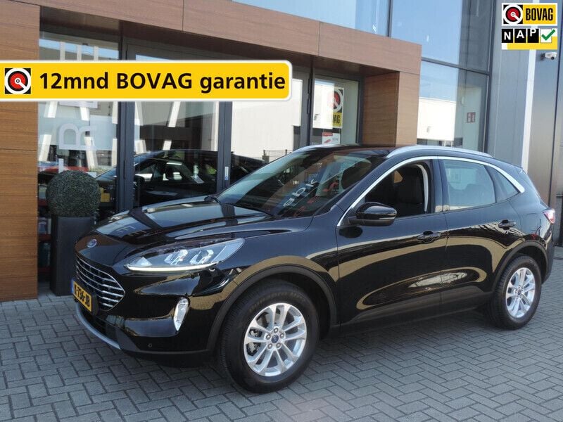Zwart Gebruikt 2021 Ford Kuga Titanium SUV | € 23.990 (Eerlijke prijs) - Afbeelding 1/4