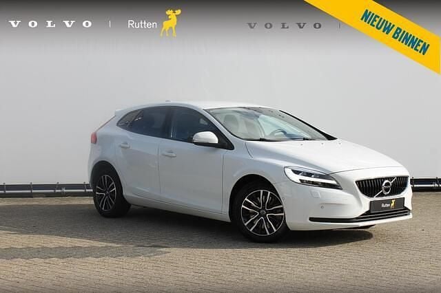 Wit Gebruikt 2018 Volvo V40 Momentum Stationwagen | € 16.840 (Goede deal) - Afbeelding 1/4