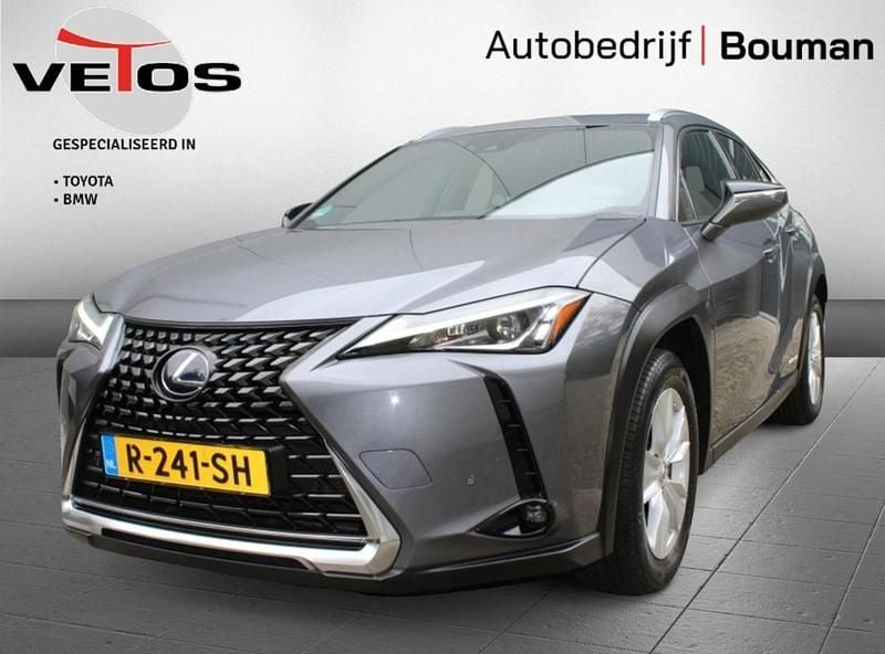 Grijs Gebruikt 2019 Lexus UX 250h SUV | € 23.450 (Eerlijke prijs) - Afbeelding 1/4