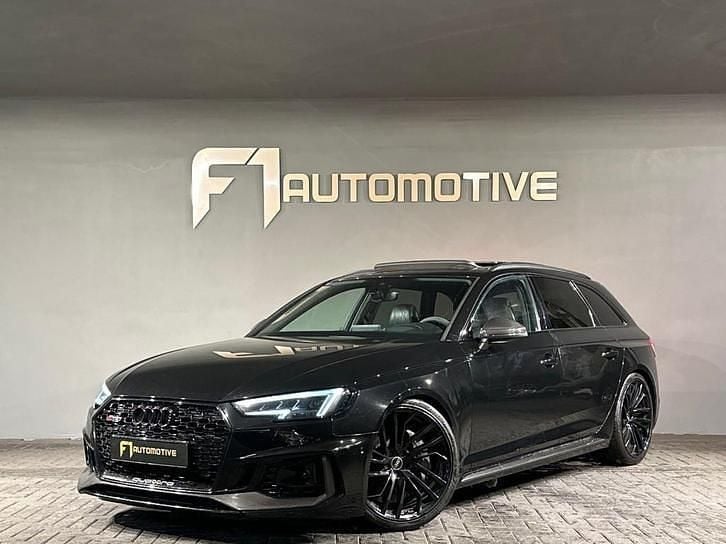 Occasion Audi RS4 Business 450 PK (330 kW) 2020 Zwart (metallic) Stationwagen