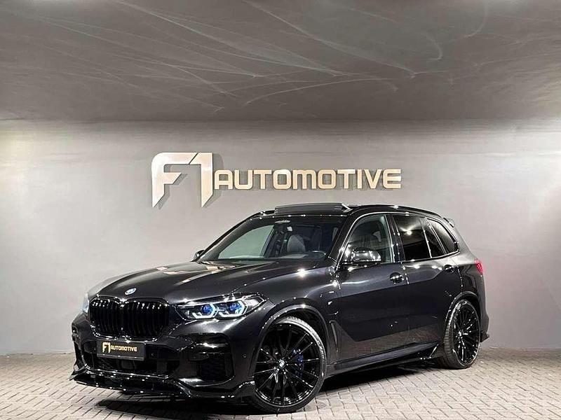 Zwart Occasion 2022 BMW X5 M Sport SUV | € 66.890 (Eerlijke prijs) - Afbeelding 1/3