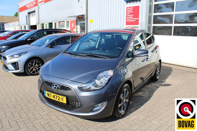 Grijs Gebruikt 2017 Hyundai ix20 GO! Hatchback | € 8.900 (Eerlijke prijs) - Afbeelding 1/4