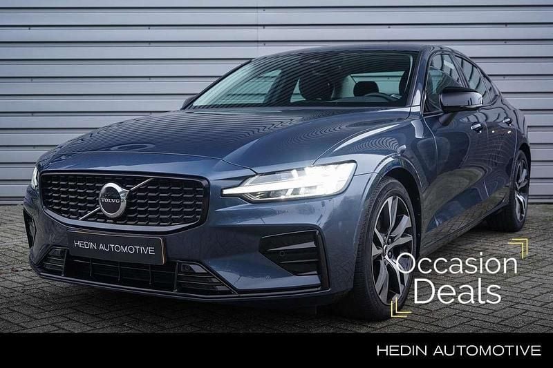 Blauw Occasion 2023 Volvo S60 Plus Sedan | € 34.990 (Eerlijke prijs) - Afbeelding 1/4