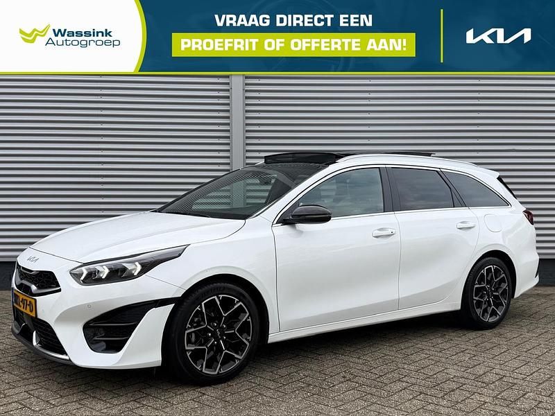 Wit Occasion 2025 Kia Ceed Sportswagon Stationwagen | € 31.335 (Eerlijke prijs) - Afbeelding 1/4