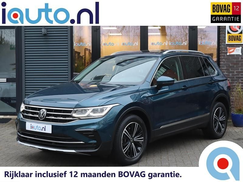Blauw Occasion 2025 VW Tiguan Elegance SUV | € 32.745 (Super prijs) - Afbeelding 1/4