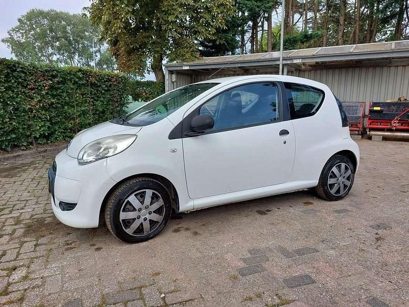 Wit Gebruikt 2010 Citroën C1 Hatchback | € 2.500 (Eerlijke prijs) - Afbeelding 1/4