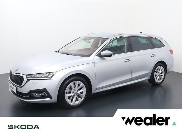 Grijs, metallic lak Gebruikt 2023 Skoda Octavia Business Line Stationwagen | € 22.940 (Eerlijke prijs) - Afbeelding 1/4
