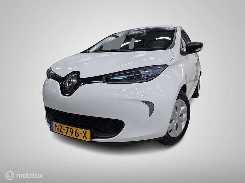 Wit Occasion 2017 Renault Zoe Intens Hatchback | € 3.850 (Goede deal) - Afbeelding 1/4