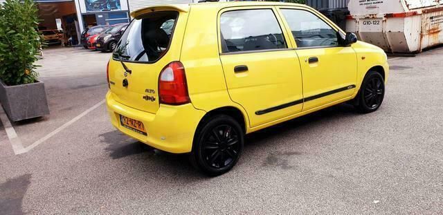 Occasion Suzuki Alto 63 PK (46 kW) 2004 Geel Hatchback