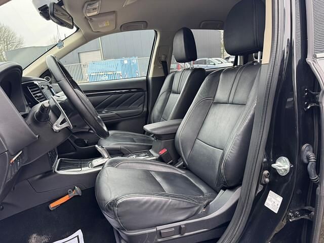Occasion Mitsubishi Outlander Instyle 121 PK (88 kW) 2015 Zwart SUV