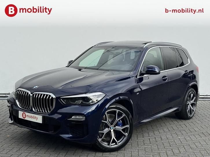 Blauw Occasion 2020 BMW X5 Executive SUV | € 44.895 - Afbeelding 1/3