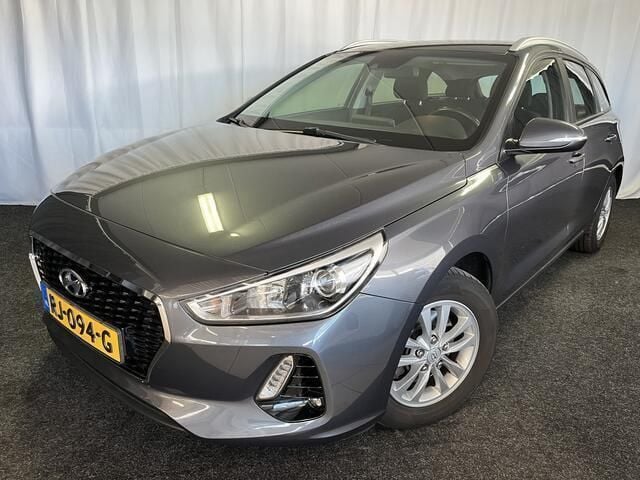 Grijs Gebruikt 2017 Hyundai i30 Comfort Stationwagen | € 11.450 (Iets duurder) - Afbeelding 1/4