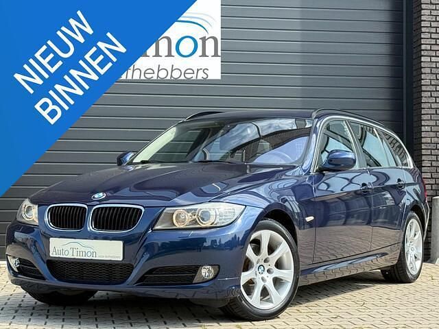 Blauw Gebruikt 2010 BMW 320 Comfort Edition Stationwagen | € 17.900 - Afbeelding 1/4