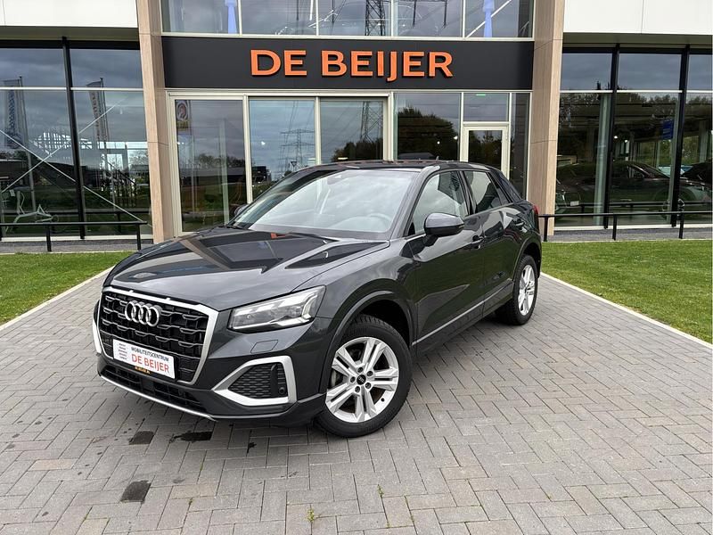 Grijs Gebruikt 2023 Audi Q2 Proline SUV | € 31.645 (Eerlijke prijs) - Afbeelding 1/4