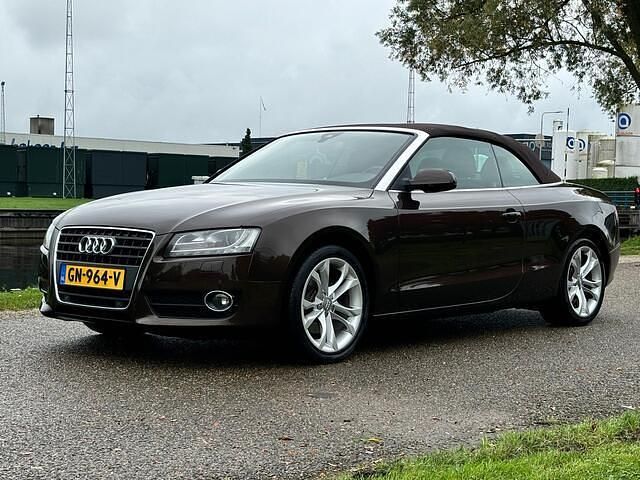 Bruin Gebruikt 2010 Audi A5 Cabriolet Cabriolet | € 8.950 (Eerlijke prijs) - Afbeelding 1/4