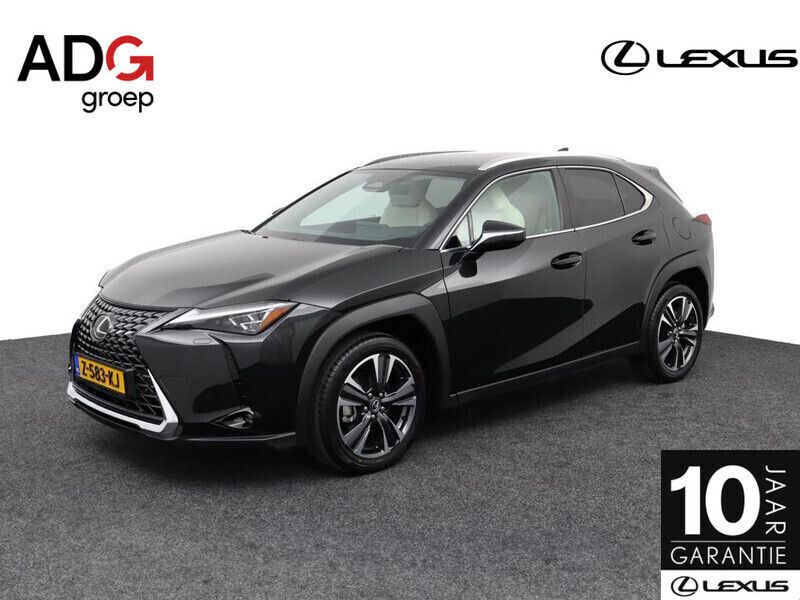 Zwart Gebruikt 2024 Lexus UX 300h Luxury Line SUV | € 49.950 - Afbeelding 1/4
