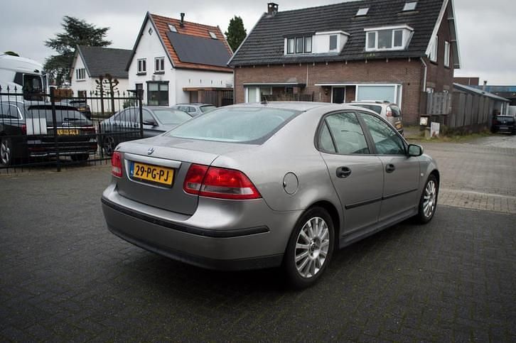Occasion Saab 9-3 Linear 122 PK (89 kW) 2004 Grijs Sedan