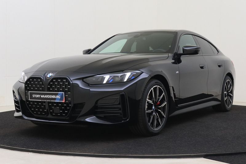 Zwart Nieuw 2025 BMW 420 Comfort Edition Coupé | € 80.200 (Eerlijke prijs) - Afbeelding 1/4