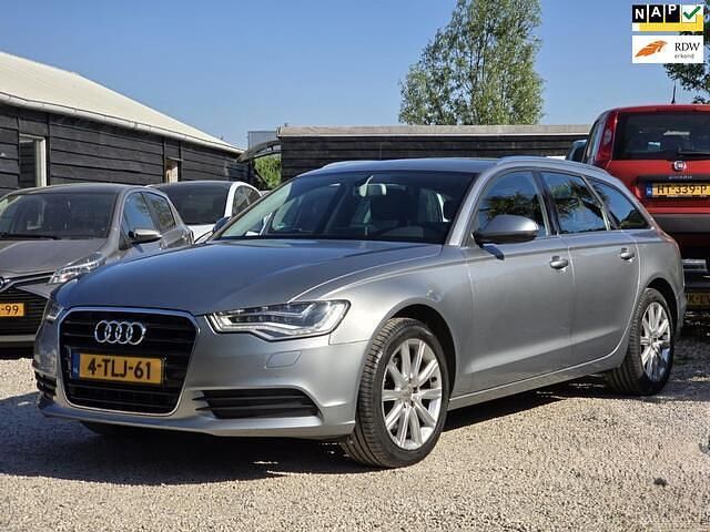 Grijs, metallic lak Gebruikt 2014 Audi A6 Business Stationwagen | € 11.449 (Eerlijke prijs) - Afbeelding 1/4