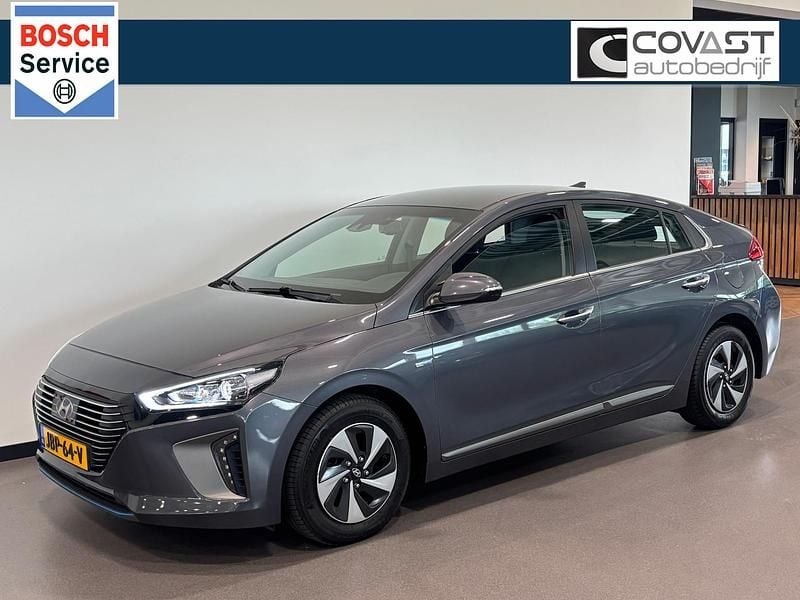 Grijs Gebruikt 2017 Hyundai Ioniq Comfort Sedan | € 15.950 (Eerlijke prijs) - Afbeelding 1/4