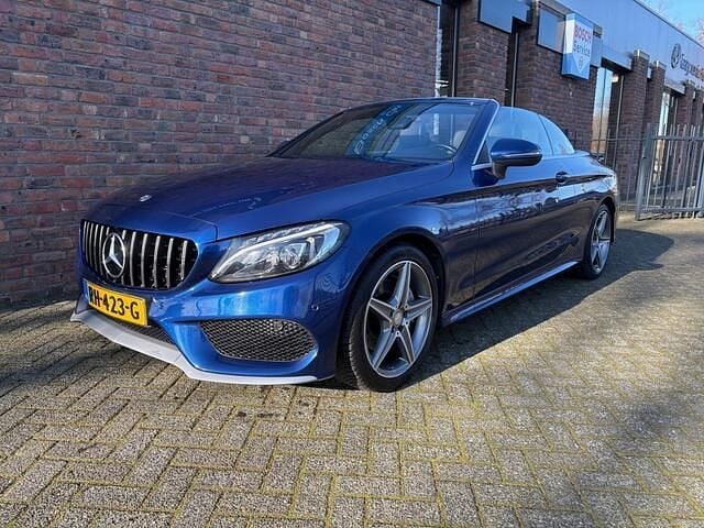Blauw Occasion 2017 Mercedes C200 AMG Cabriolet | € 24.455 (Goede deal) - Afbeelding 1/4