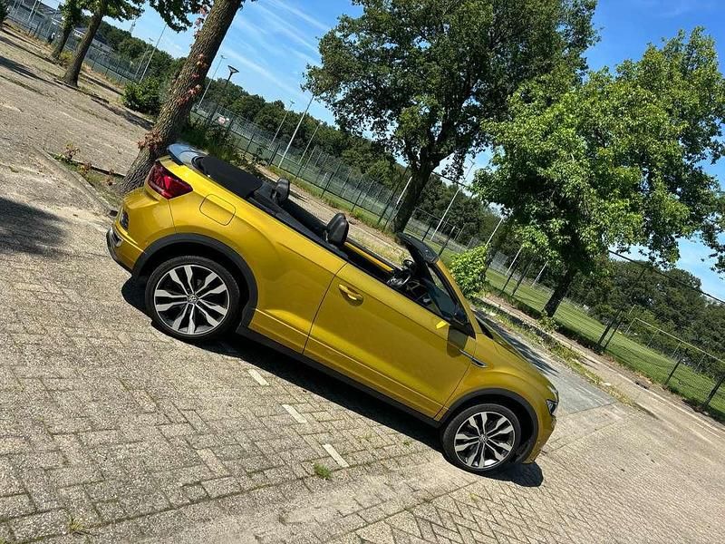 Occasion VW T-Roc Cabriolet R-line 150 PK (110 kW) 2020 Geel Cabriolet