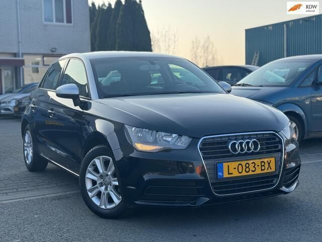 Zwart Gebruikt 2012 Audi A1 Sportback Ambition Hatchback | € 8.450 (Eerlijke prijs) - Afbeelding 1/4