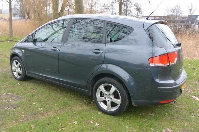 Occasion Seat Altea XL Stylance 125 PK (91 kW) 2008 Grijs MPV