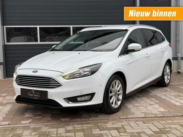 Wit Gebruikt 2018 Ford Focus Titanium Stationwagen | € 8.490 (Goede deal) - Afbeelding 1/4