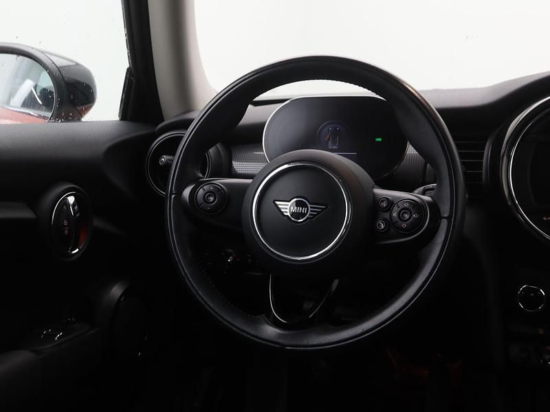 Occasion Mini Cooper Pepper 136 PK (100 kW) 2021 Oranje Hatchback