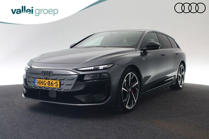 Grijs Gebruikt 2025 Audi A6 e-tron Performance Stationwagen | € 94.986 - Afbeelding 1/4