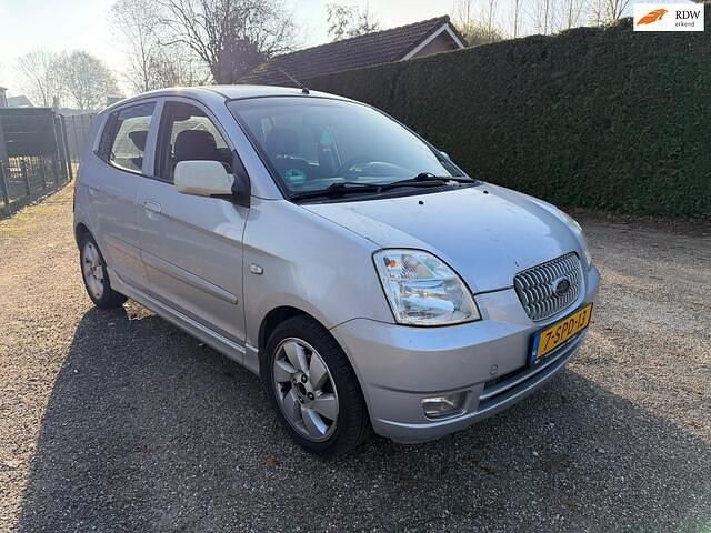 Grijs Occasion 2005 Kia Picanto Hatchback | € 850 (Goede deal) - Afbeelding 1/4