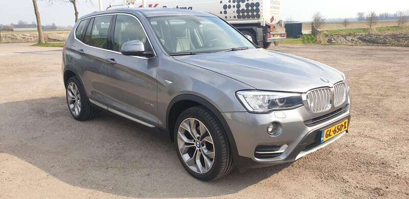 Grijs Gebruikt 2015 BMW X3 xLine SUV | € 23.450 (Eerlijke prijs) - Afbeelding 1/4