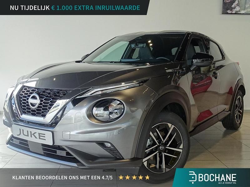 Grijs Gebruikt 2025 Nissan Juke N-Connecta SUV | € 34.900 - Afbeelding 1/4