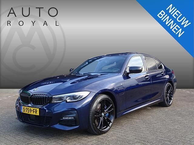 Occasion BMW 330 Executive 291 PK (214 kW) 2021 Blauw Sedan