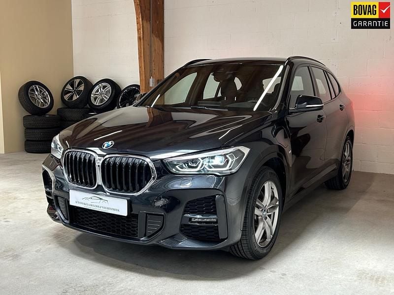 Zwart Gebruikt 2021 BMW X1 M Sport SUV | € 28.995 (Goede deal) - Afbeelding 1/4
